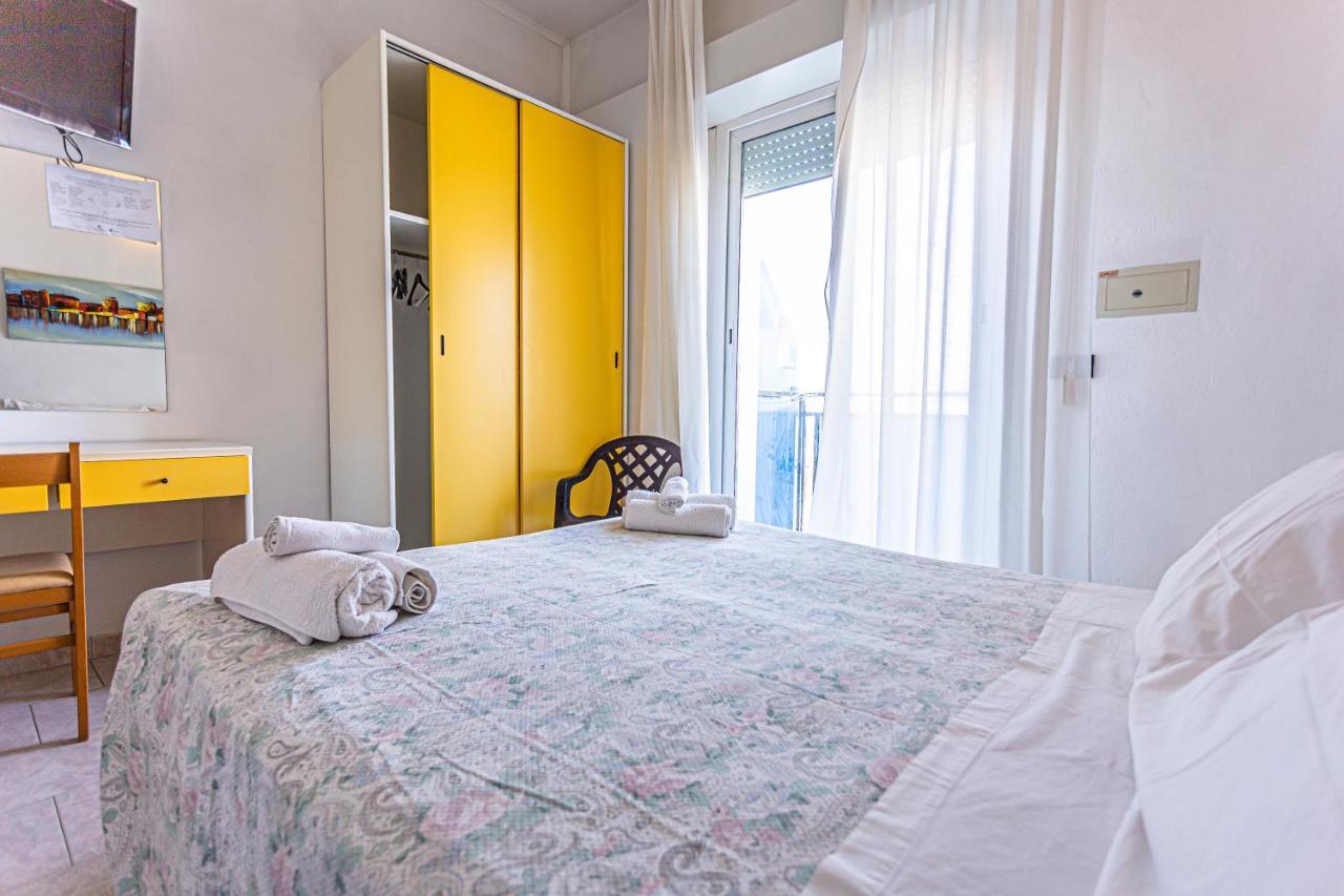 Hotel Continental เบลลาเรีย-อีเจอา มารีนา ภายนอก รูปภาพ