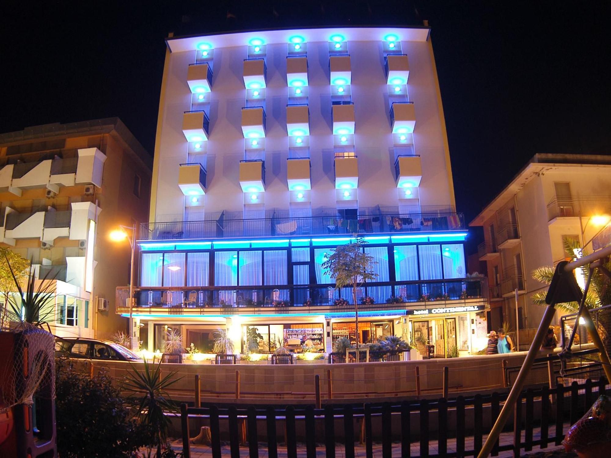 Hotel Continental เบลลาเรีย-อีเจอา มารีนา ภายนอก รูปภาพ